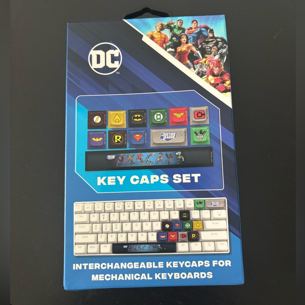 DC Comics Key Caps Set - Picture 2 of 2